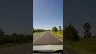 Makes a prohibited overtaking #ilegal #driving #overtaking #shorts #shortvideo