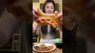 Crispy AND chewy?! Save this for your next dessert! #asmr #dessert #chinesenewyear