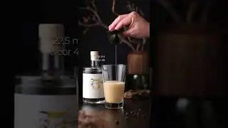 Golden Euphoria - a tasty fall drink recipe with coffee and vanilla flavors #drinks