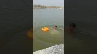 Pool Ring Jump 🦘🐸🌊 #shorts #pooljumps #wildswim