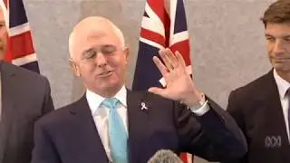 Malcolm Turnbull switches to his Jobson Groath persona to avoid questions on 29th Newspoll loss