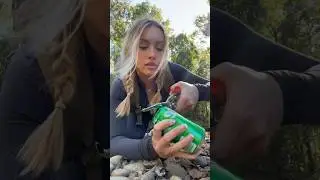 Готовлю чай с шариками во время похода #ytshorts #australia #outback