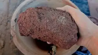 ASMR: Crunchiest Grainy Roasted Red Dirt 🤤🌪️🎀 Dry Clay Pot Crushing ❤️• Oddly Satisfying • Sleep Aid