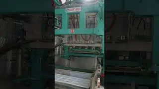 EPS shape moulding machine is producting eps blocks