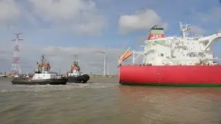 SKS Demini in biggest lock of the world !