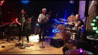 The Hooks met Move it Tijdens concert in de Hommel opgenomen.