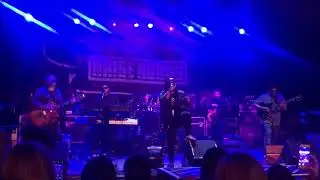 Arise Roots  - Nice and Slow/Stepping Like a General Live