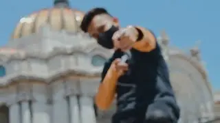 Ligando a la mesera jajaja