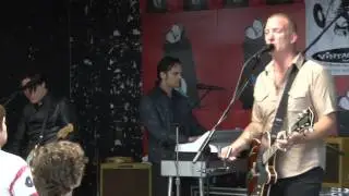 Queens of the Stone Age at Vintage Vinyl in NJ Part 2 June 6, 2013 (If I Had A Tail)