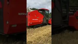Kubota agrirobo combine harvester #farmingmachinery #japanfarming
