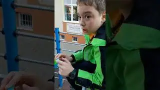 Rukik's cube pe un spalier