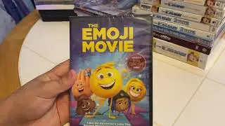 Распаковка DVD с фильмом &laquo;Эмоджи&raquo;