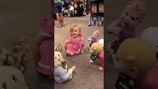 Violet & Lily Fun time Spirit Halloween🎃store #toddlergirl #babygirl #spirithalloween #risingstar