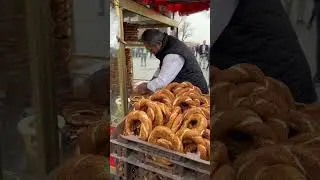 Simit Turkish Bagel 😬 #travel #insta360go3 #turkeytravel #turkey #shorts