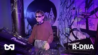 R-DNA | Deep & Driving Techno DJ Set | tension/release 004 @ Newtown Radio