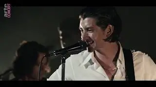 Arctic Monkeys One Point Perspective // Les Nuits de Fourvi&egrave;re