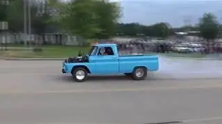 Muldrow cruise night  2019 loud cars and crazy burnouts