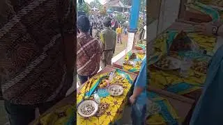 Demo warga siwarak desa selokarto kepada lurah setempat karena jalannya rusak parah🇲🇨#fypviralシ 