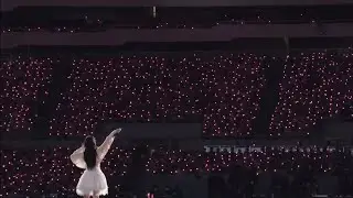 IU-Hold my hand | IU CONCERT 🎵 The Golden Hour 2022( happy iu day 🎂)