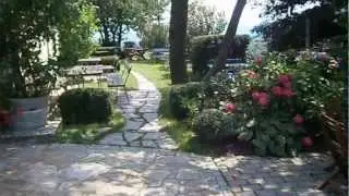 Weingut Schauer - Gartenrundgang Buschenschank .AVI