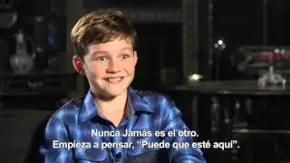 PAN (Viaje a Nunca Jamás) - Entrevista Levi Miller HD