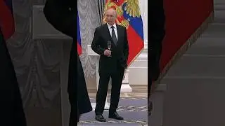 Putin Awards Russian Military Personnel in Kremlin Ceremony