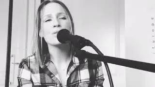 Jen Nugent singing Skinny Love (snippet)