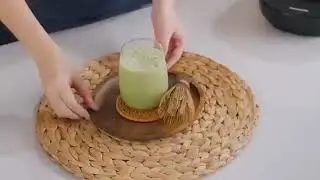 Japanese Matcha Smoothie Recipe Video 🇯🇵🟢🧊🥛 (2025)