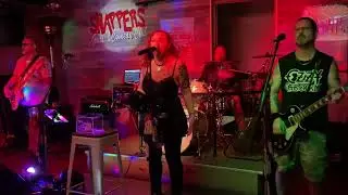 What&rsquo;s Up? (4 Non Blondes) by Savage Instincts