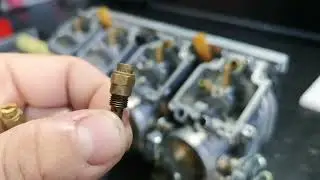 Limpiamos y montamos carburadores kawasaki zxr 750