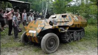 Polopásový obrněný transportér OT-810 Hakl