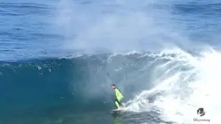Surfeando El Fronton - Espectacular tubo por Jose Roman Grau