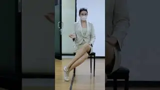 How to | Model With An Elegant Sitting Style | Modeling Tutorial  #shorts #modeling #modelingtips