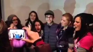 Pio Luigi Piscicelli con i fan di Braccialetti Rossi
