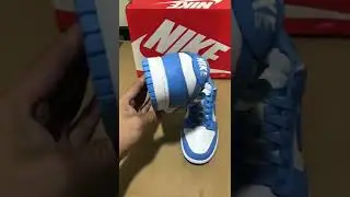 NIKE DUNK LOW UNC BLUE UNIVERSITY
