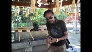 Munga Honorable - Another Prayer - Septembre 2015