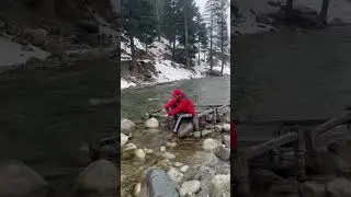 شہروں کے شور سے دور حسین وادیاں❤️❤️.   #snow #travel #pakistan #beautifuldestinations #adventure