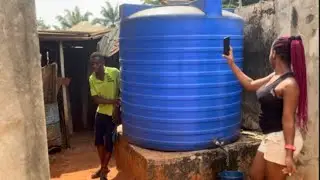 ￼ Pepper 🌶️ inside bathing water￼