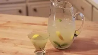 How to Make a Pitcher of Skinny Girl Margaritas : Fun Drinks