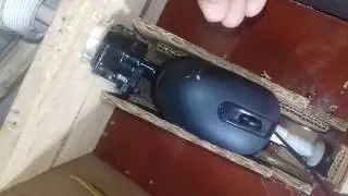 Volante caseiro feito com mouse e material reciclável