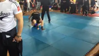 &Alpha;&gamma;&gamma;&epsilon;&lambda;&omicron;&sigmaf; &Epsilon;&mu;&epsilon;&iota;&nu;&iota;&delta;&eta;&sigmaf; grab fight -64kg