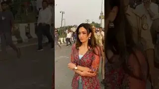 Khushalii Kumar was unexpectedly mobbed by a large crowd in Bareilly #khushaliikumar #bollywood