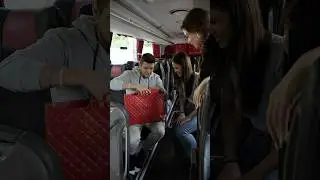 ЧТО ЖЕ ТАМ ЗА ПОДАРОК? 🎁