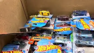 Playdays Collectibles Thursday afternoon Hotwheels show & tell. 1.15.26