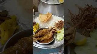 Fish and rice plate from Munger #food #streetfood #foodie #india #fish #machli #foodies #nonveg