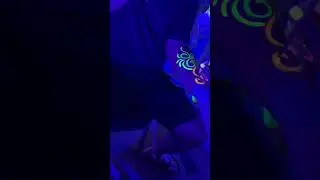 Neon body paint บริการเพ้นท์หน้านีออนเรืองแสง neon party by suki body art