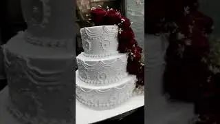 real red roses cake #shorts #youtube #redrosecake #rosecake