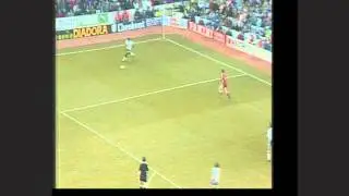 Gary Lineker  scores for Spurs vs Liverpool 11th November 1990