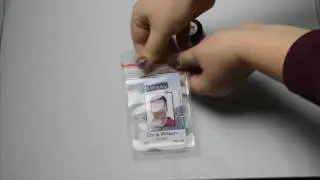 resealable badge holder with red-Ziploc vertical #1815-1110