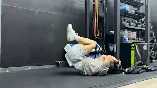 Reverse Crunch into Toe Press No Ab Mat